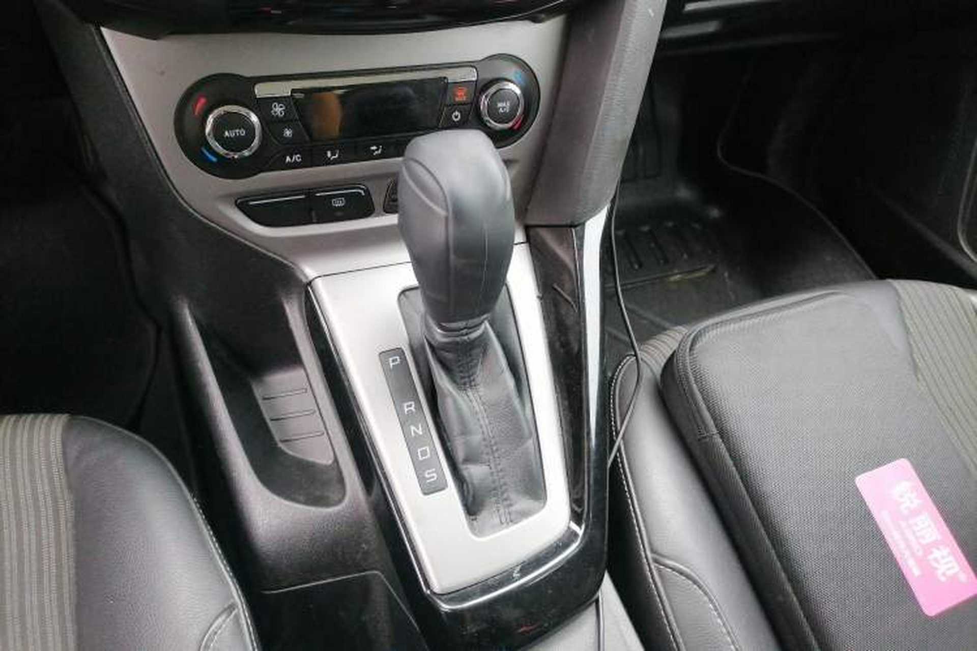 Used Ford Focus 2015 Sedan 1.6L Automatic Trend Model Gear Lever