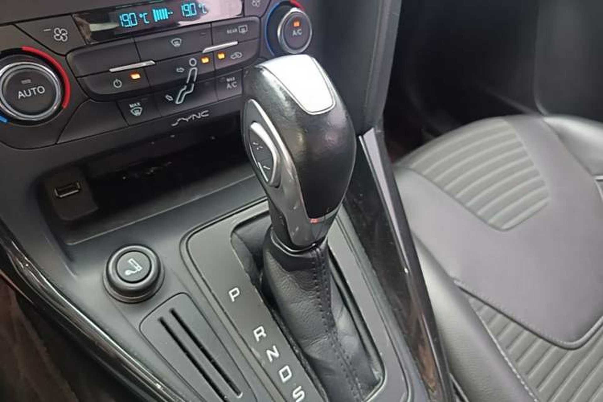 Used Ford Focus 2015 Sedan 1.6L Automatic Trend Model Gear Lever