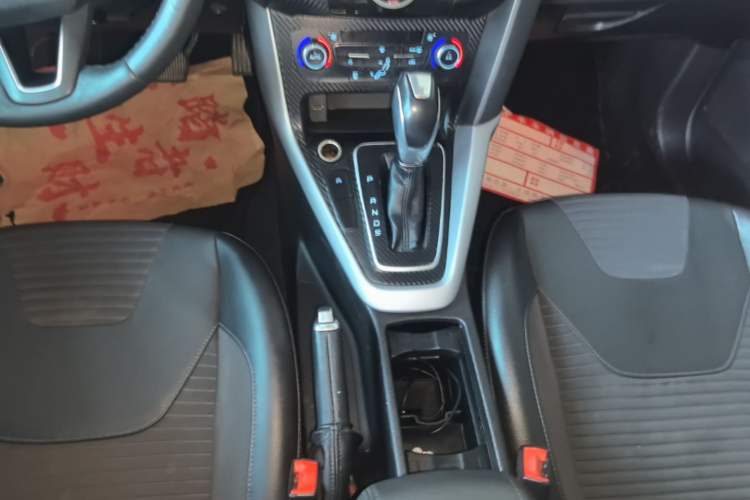 Used Ford Focus 2015 Hatchback EcoBoost 180 Automatic Sport Model Gear Lever