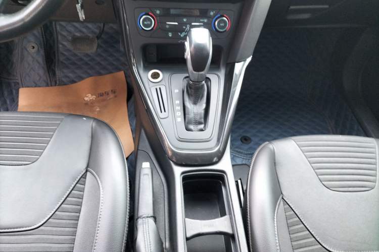 Used Ford Focus 2015 Sedan 1.6L Automatic Trend Model Gear Lever