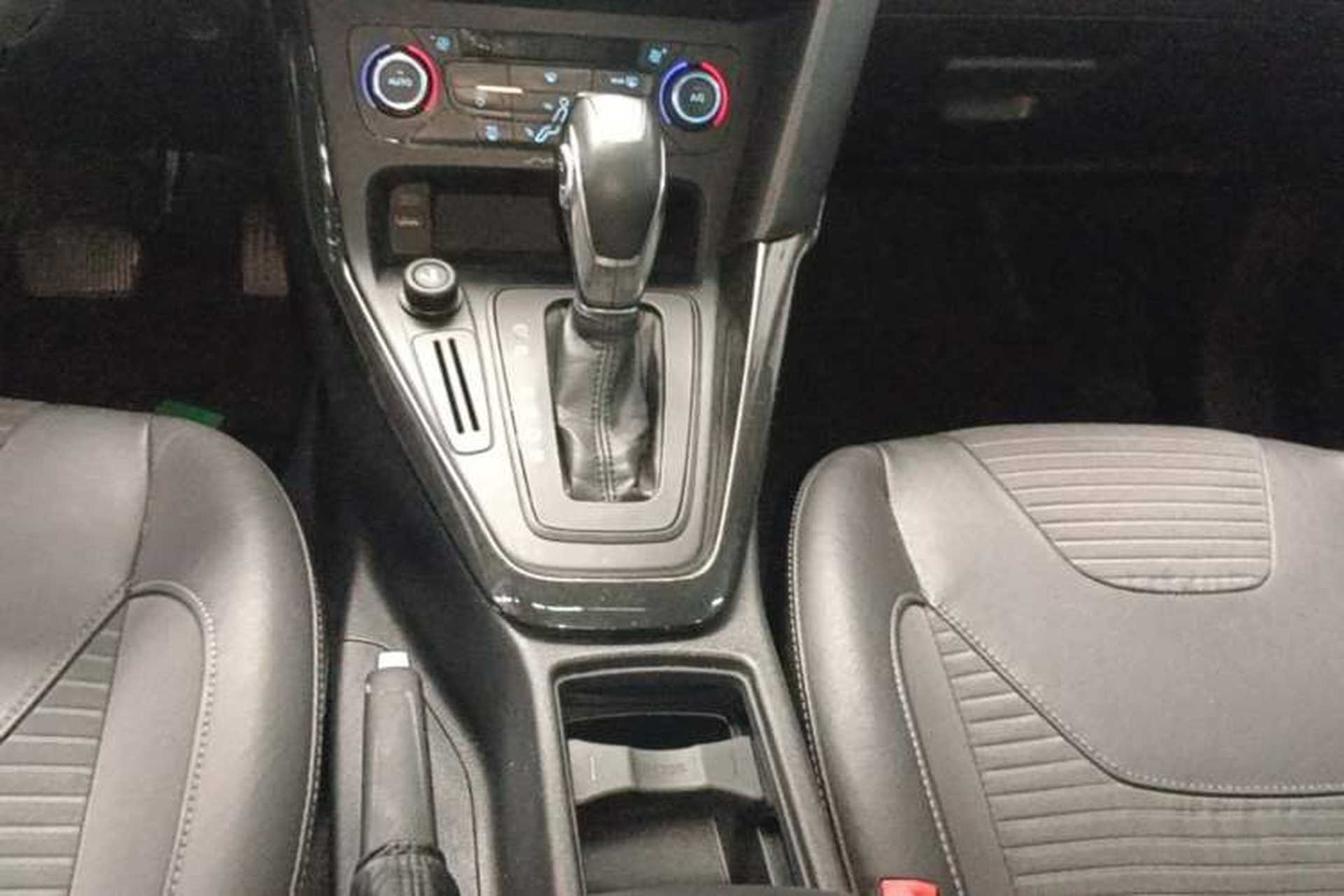Used Ford Focus 2015 Sedan 1.6L Automatic Trend Model Gear Lever