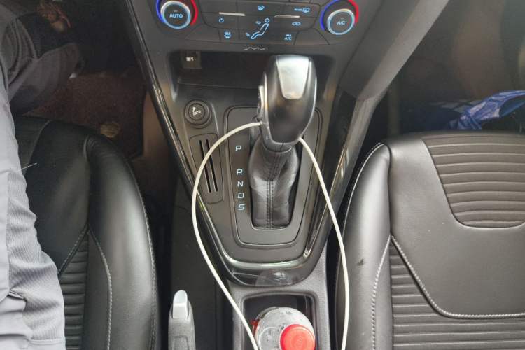 Used Ford Focus 2015 Sedan 1.6L Automatic Trend Model Gear Lever