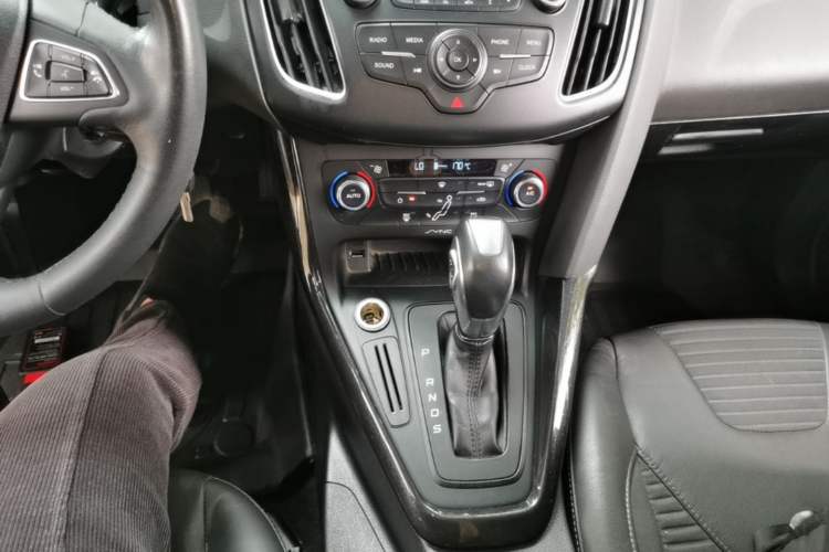 Used Ford Focus 2015 Sedan 1.6L Automatic Trend Model Gear Lever
