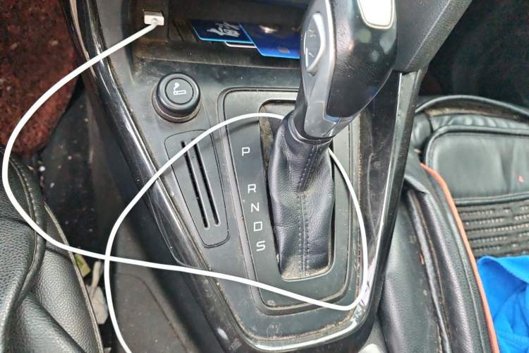 Used Ford Focus 2015 Sedan 1.6L Automatic Trend Model Gear Lever