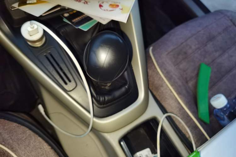 Used Ford Focus 2015 Sedan 1.6L Manual Comfort Model Gear Lever