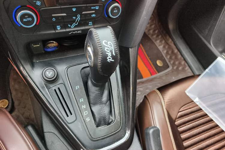 Used Ford Focus 2015 Sedan 1.6L Automatic Trend Model Gear Lever