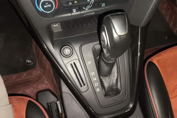 Used Ford Focus 2015 Sedan 1.6L Automatic Trend Model Gear Lever