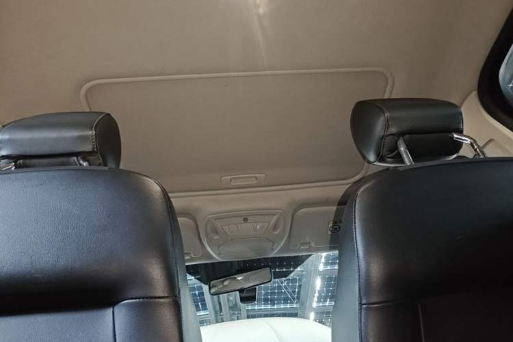 Used Ford Focus 2015 Hatchback EcoBoost 125 Automatic Supreme Style Edition Headliner