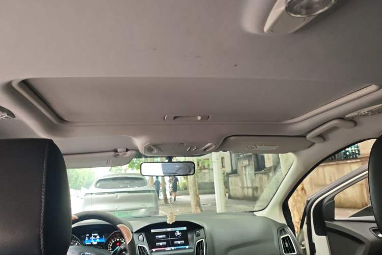 Used Ford Focus 2015 Hatchback EcoBoost 180 Automatic Elite Model Headliner