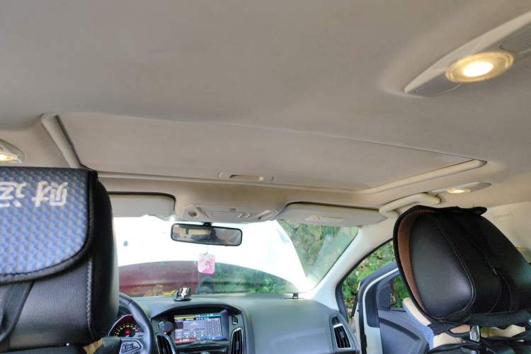 Used Ford Focus 2015 Sedan 1.6L Automatic Trend Model Headliner