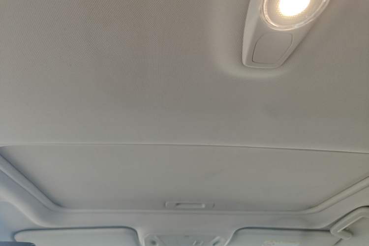 Used Ford Focus 2015 Hatchback 1.6L Automatic Fashion Edition Headliner