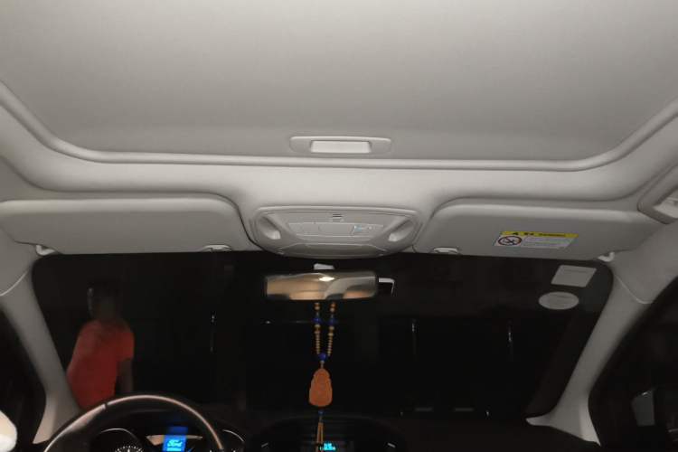 Used Ford Focus 2015 Hatchback EcoBoost 125 Automatic Supreme Style Edition Headliner