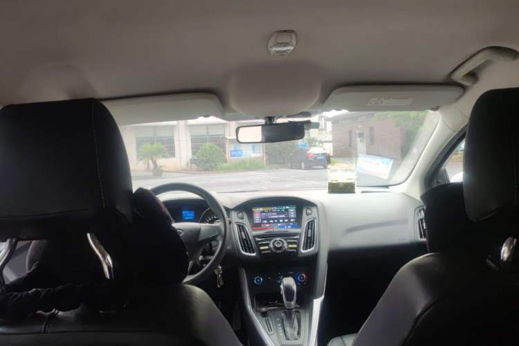 Used Ford Focus 2015 Hatchback 1.6L Automatic Comfort Model Headliner