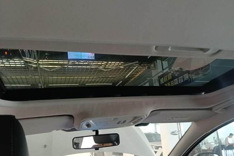 Used Ford Focus 2015 Sedan 1.6L Automatic Trend Model Headliner