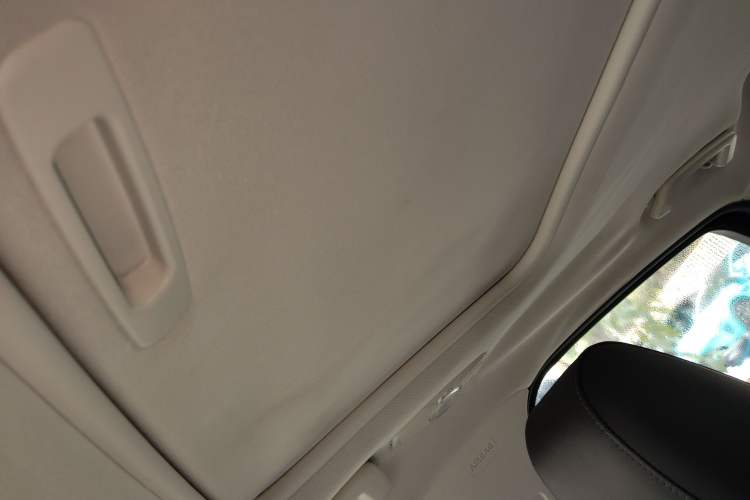 Used Ford Focus 2015 Hatchback 1.6L Automatic Fashion Edition Headliner