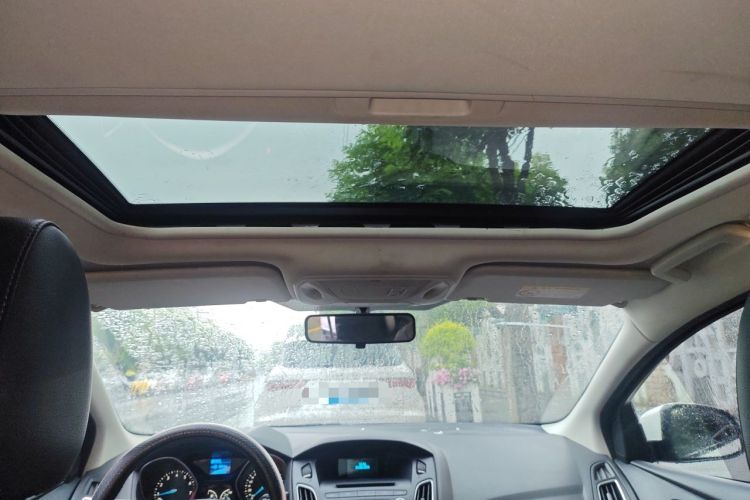 Used Ford Focus 2015 Sedan 1.6L Automatic Trend Model Headliner