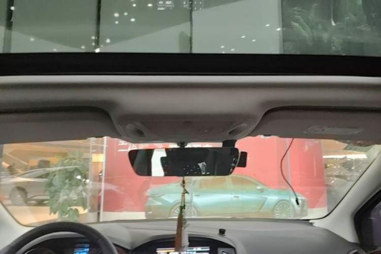 Used Ford Focus 2015 Sedan 1.6L Manual Fashion Edition Headliner