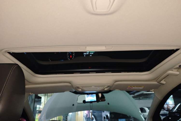 Used Ford Focus 2015 Hatchback 1.6L Automatic Fashion Edition Headliner