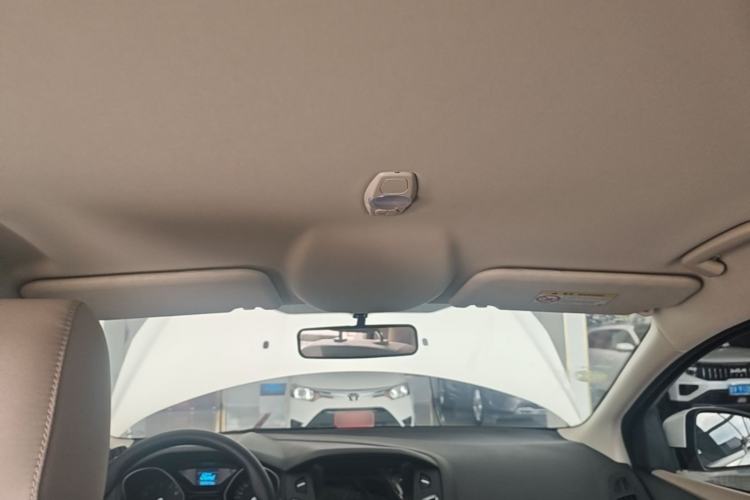 Used Ford Focus 2015 Sedan 1.6L Manual Comfort Model Headliner