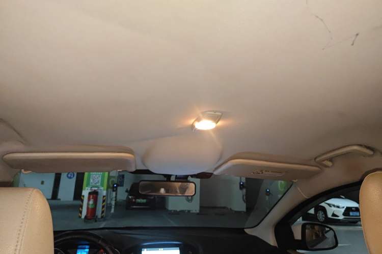 Used Ford Focus 2015 Sedan 1.6L Manual Comfort Model Headliner