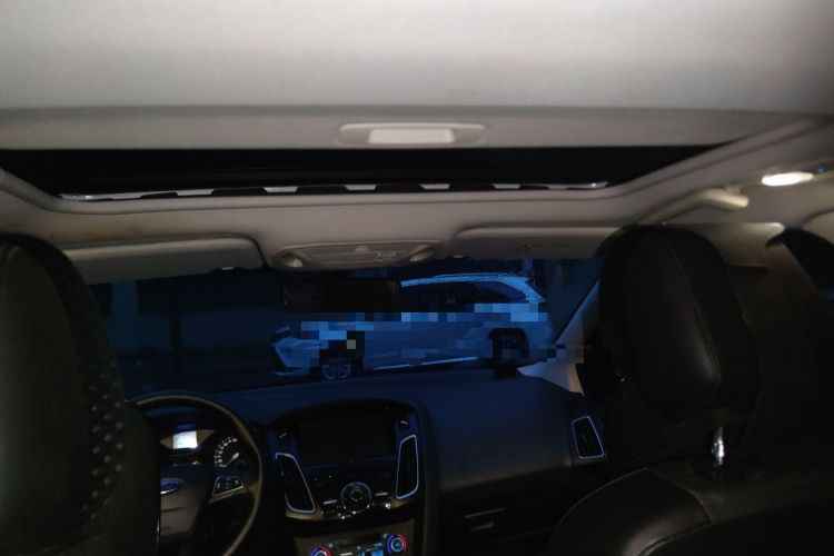 Used Ford Focus 2015 Hatchback EcoBoost 125 Automatic Supreme Style Edition Headliner
