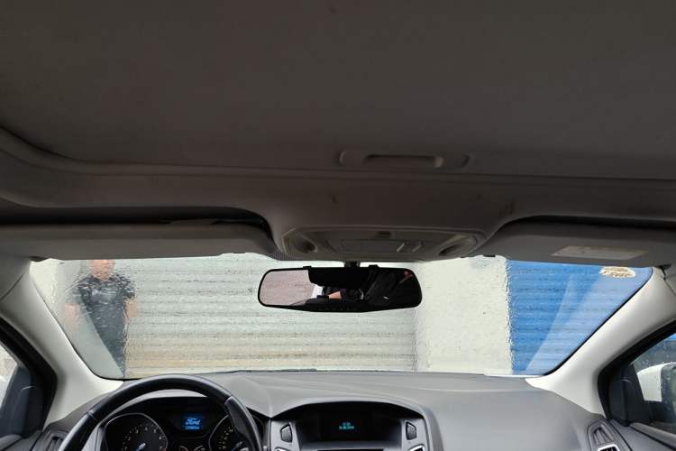 Used Ford Focus 2015 Hatchback 1.6L Automatic Fashion Edition Headliner