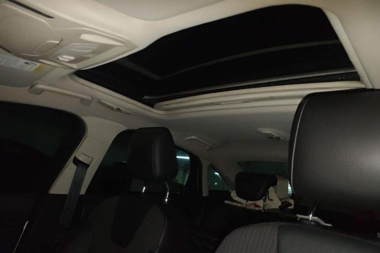 Used Ford Focus 2015 Sedan 1.6L Automatic Trend Model Headliner