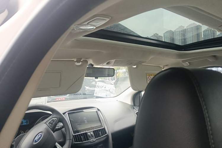 Used Ford Focus 2015 Sedan 1.6L Automatic Trend Model Headliner