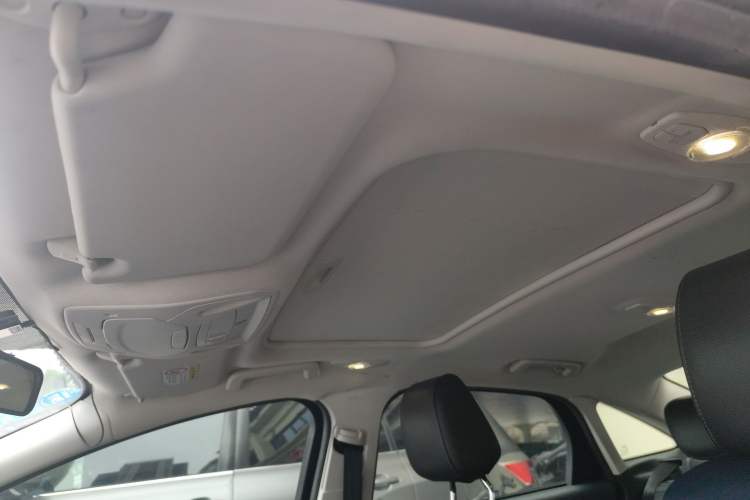 Used Ford Focus 2015 Sedan 1.6L Automatic Trend Model Headliner