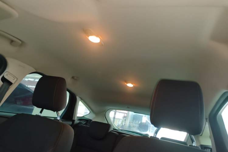 Used Ford Focus 2015 Hatchback 1.6L Automatic Comfort Model Headliner