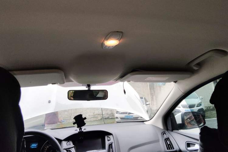 Used Ford Focus 2015 Hatchback 1.6L Automatic Comfort Model Headliner