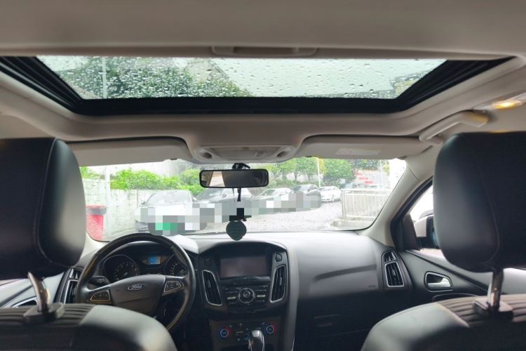 Used Ford Focus 2015 Sedan 1.6L Automatic Trend Model Headliner