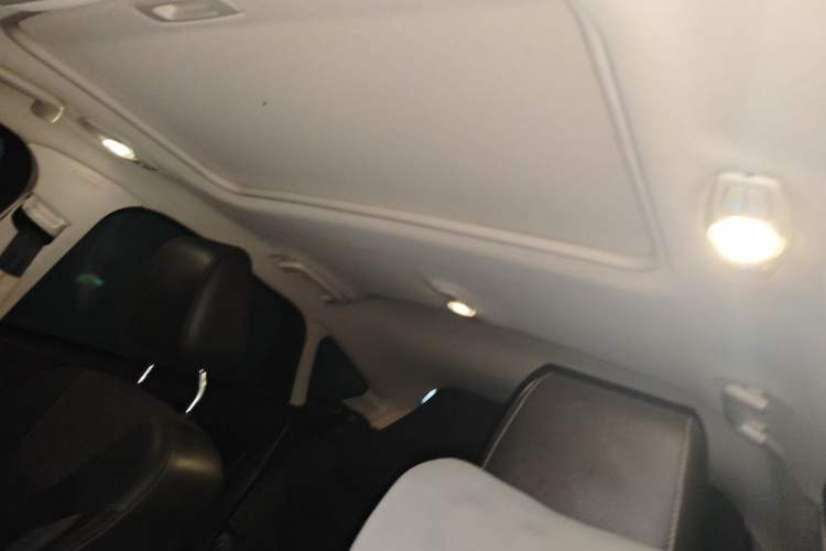 Used Ford Focus 2015 Hatchback 1.6L Automatic Fashion Edition Headliner
