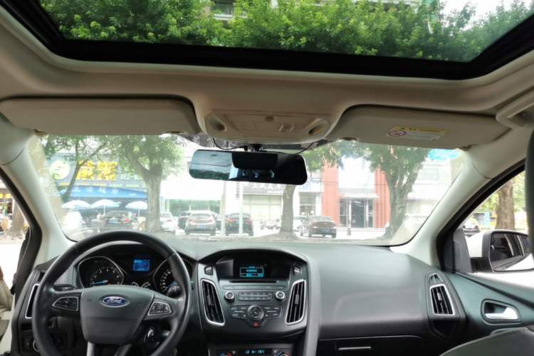 Used Ford Focus 2015 Sedan 1.6L Automatic Trend Model Headliner