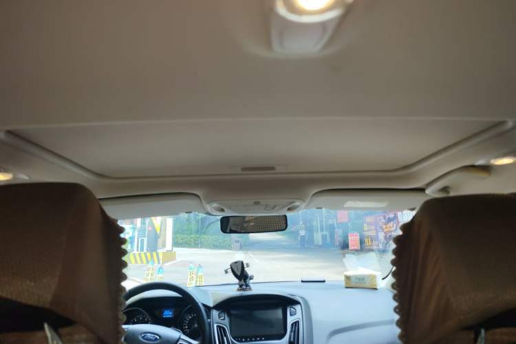 Used Ford Focus 2015 Sedan EcoBoost 125 Automatic Supreme Style Edition Headliner