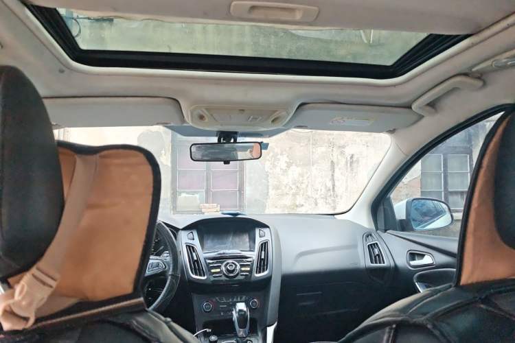 Used Ford Focus 2015 Sedan 1.6L Automatic Trend Model Headliner