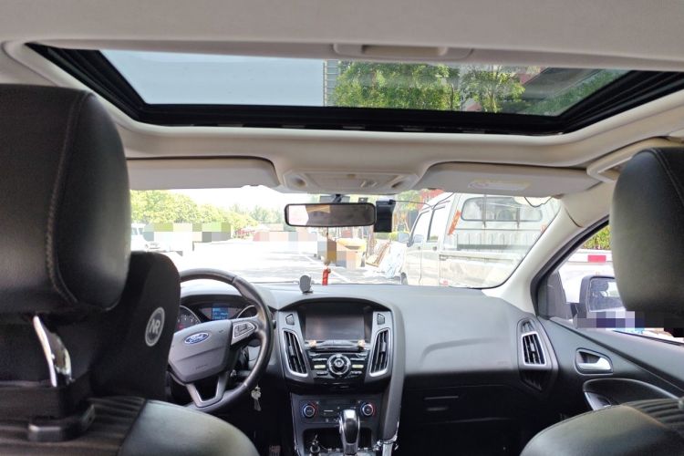 Used Ford Focus 2015 Sedan 1.6L Automatic Trend Model Headliner