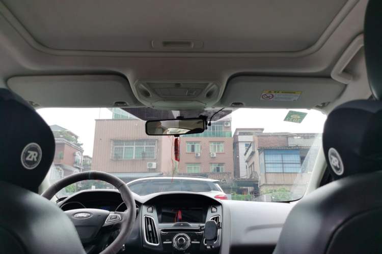 Used Ford Focus 2015 Sedan EcoBoost 125 Automatic Supreme Style Edition Headliner