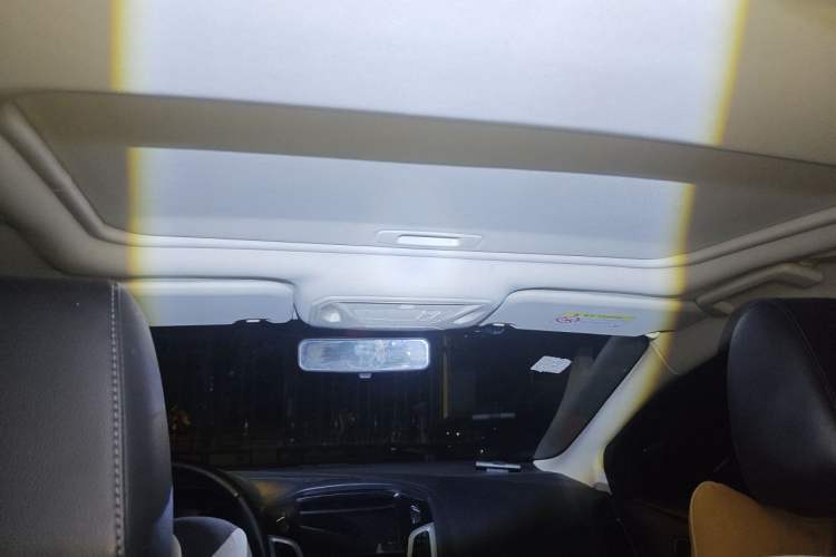 Used Ford Focus 2015 Sedan 1.6L Automatic Trend Model Headliner