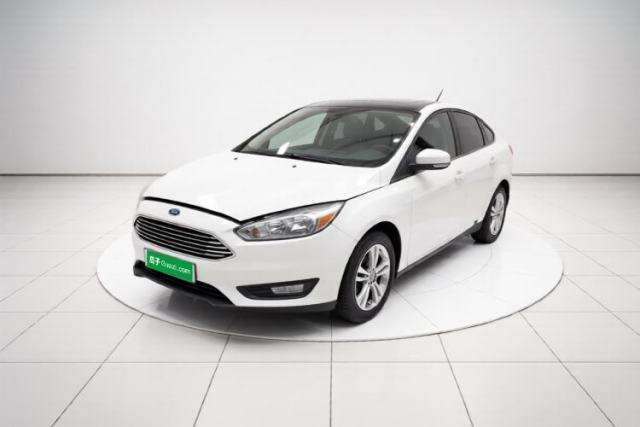 Używany Ford Focus 2015 Sedan 1.6L Automatic Comfort Model