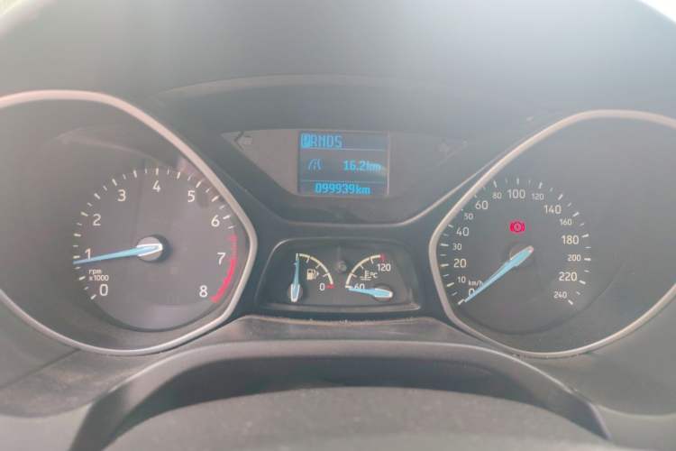 Used Ford Focus 2015 Sedan 1.6L Automatic Comfort Model Instrument Cluster