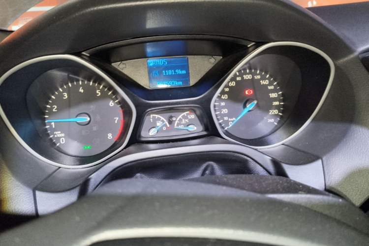Used Ford Focus 2015 Sedan 1.6L Automatic Comfort Model Instrument Cluster