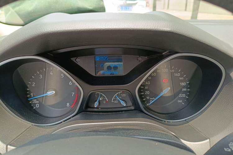 Used Ford Focus 2015 Hatchback 1.6L Automatic Fashion Edition Instrument Cluster