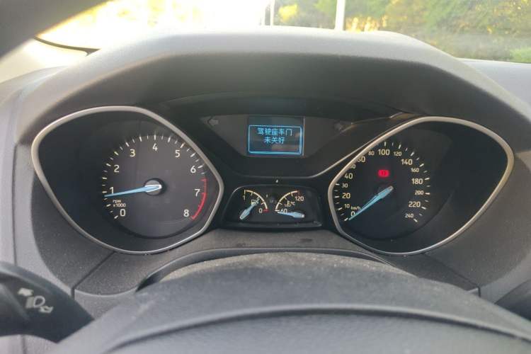 Used Ford Focus 2015 Sedan 1.6L Manual Comfort Model Instrument Cluster