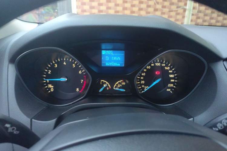 Used Ford Focus 2015 Hatchback 1.6L Automatic Fashion Edition Instrument Cluster