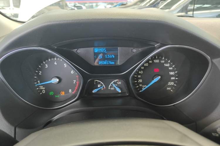 Used Ford Focus 2015 Hatchback 1.6L Automatic Fashion Edition Instrument Cluster