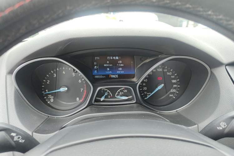Used Ford Focus 2015 Sedan EcoBoost 180 Automatic Elite Model Instrument Cluster