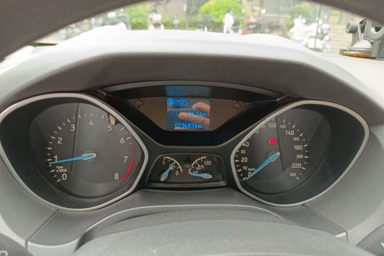 Used Ford Focus 2015 Hatchback 1.6L Automatic Comfort Model Instrument Cluster