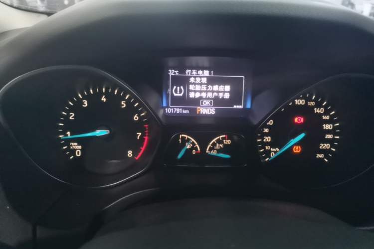 Used Ford Focus 2015 Sedan EcoBoost 180 Automatic Flagship Model Instrument Cluster