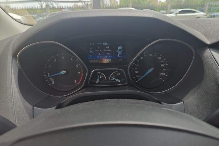 Used Ford Focus 2015 Hatchback EcoBoost 180 Automatic Elite Model Instrument Cluster